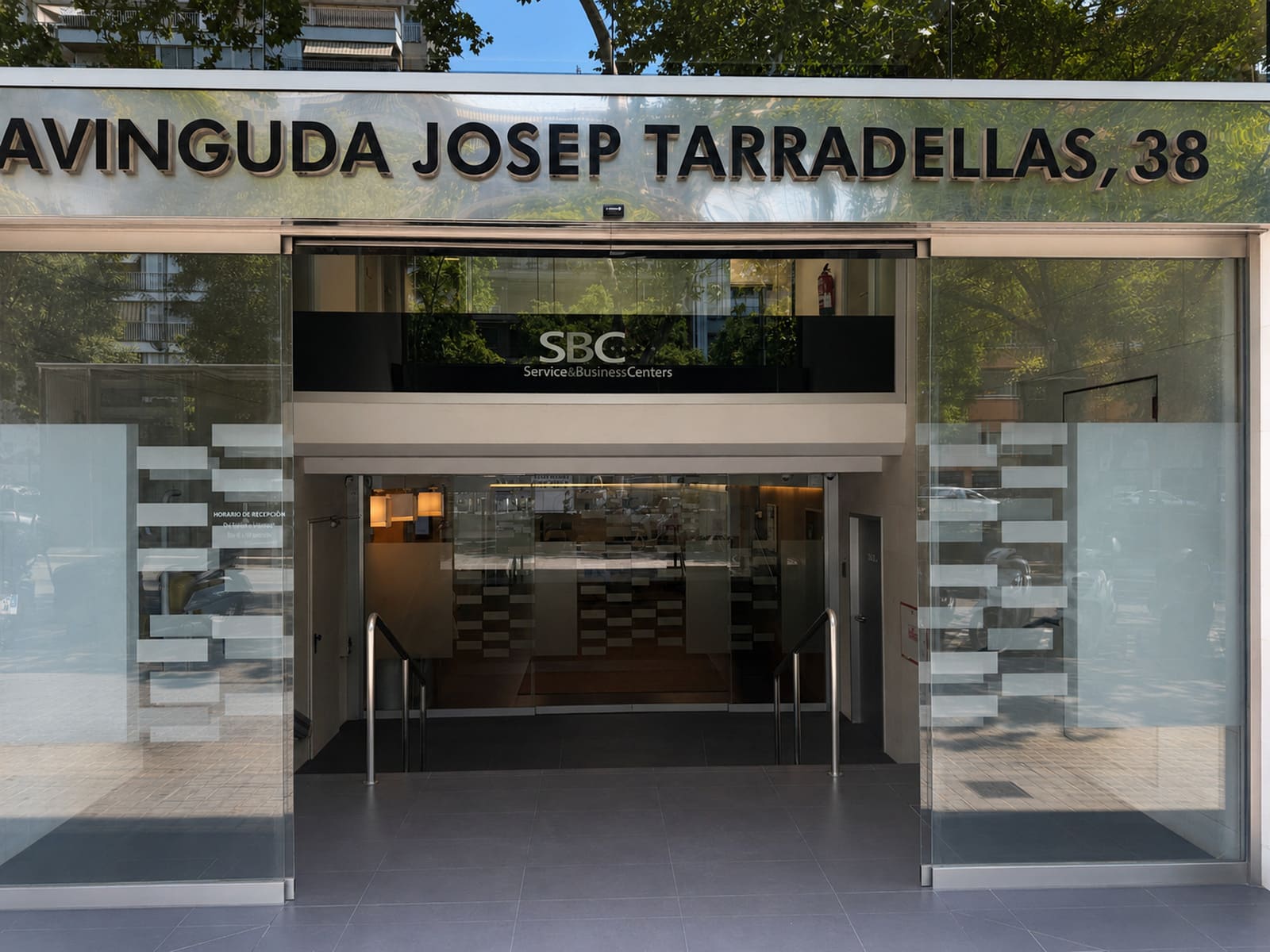 acceso-centro-sbc-tarradellas-barcelona